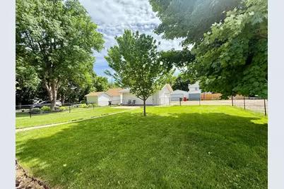 1111 Cedar Street, Alexandria, MN 56308 - Photo 3