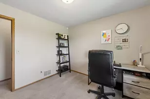 6015 Creek Ridge Ct, Minnetonka, MN 55345 - Photo 17