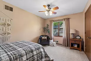 9558 Kingsview Ln N, Maple Grove, MN 55369 - Photo 13