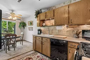 9558 Kingsview Ln N, Maple Grove, MN 55369 - Photo 9