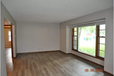 7520 Thomas Avenue S, Richfield, MN 55423 - Photo 3
