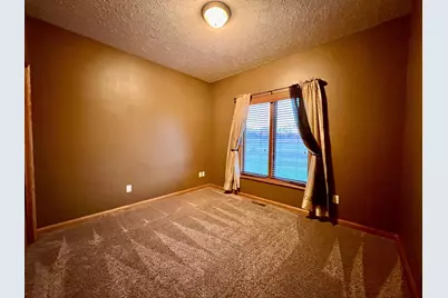 83987 Ridge Creek Dr, Clinton, MN 56278 - Photo 19
