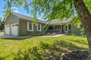 1417 Fairway Dr, Faribault, MN 55021 - Photo 1