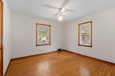 227 5th Avenue NE, Faribault, MN 55021 - Photo 11