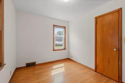227 5th Avenue NE, Faribault, MN 55021 - Photo 13