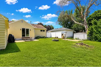 2007 2nd Avenue SE, Austin, MN 55912 - Photo 37