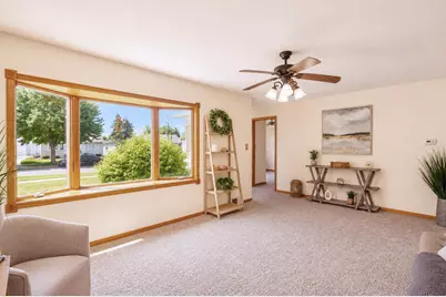 2007 2nd Avenue SE, Austin, MN 55912 - Photo 11
