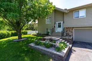 601 4th Ave NE, Crookston, MN 56716 - Photo 1