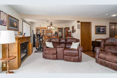 601 4th Avenue NE #16, Crookston, MN 56716 - Photo 17