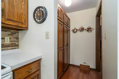 601 4th Avenue NE #16, Crookston, MN 56716 - Photo 5