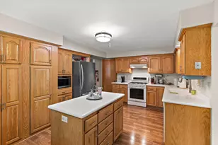 1265 Belmont Ln W, Roseville, MN 55113 - Photo 13