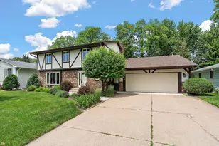 1265 Belmont Ln W, Roseville, MN 55113 - Photo 1