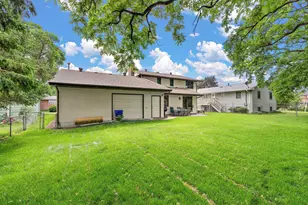 1265 Belmont Ln W, Roseville, MN 55113 - Photo 7