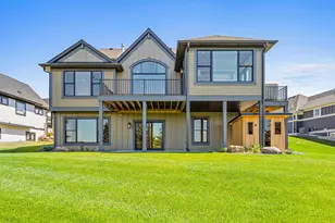 105 Spring Farm Rd, North Oaks, MN 55127 - Photo 3