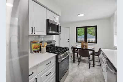 1607 Clarence Street, Saint Paul, MN 55106 - Photo 5