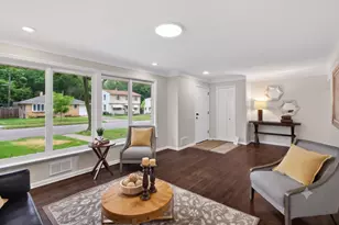1607 Clarence St, Saint Paul, MN 55106 - Photo 1
