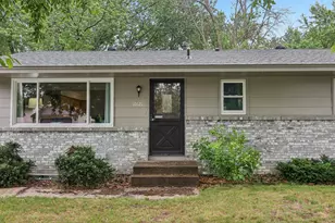 10121 96th Pl N, Maple Grove, MN 55369 - Photo 5