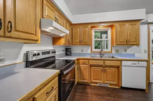 10121 96th Pl N, Maple Grove, MN 55369 - Photo 13