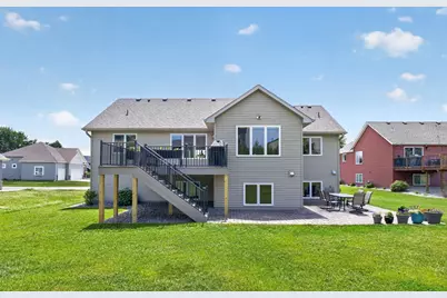 1961 Fieldstone Road SW, Rochester, MN 55902 - Photo 3