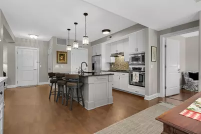 1060 Grand Avenue #307, Saint Paul, MN 55105 - Photo 5
