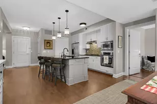 1060 Grand Ave, Saint Paul, MN 55105 - Photo 5