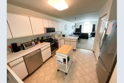1700 Carriage Homes Drive SW #B, Austin, MN 55912 - Photo 9