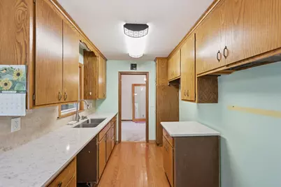 6319 Unity Avenue N, Brooklyn Center, MN 55429 - Photo 23