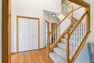 1720 Brant Cir, Eagan, MN 55122 - Photo 7