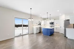 13702 Arrowhead Wy, Rosemount, MN 55068 - Photo 5