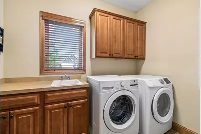 8595 Moraine Drive, Shakopee, MN 55379 - Photo 33
