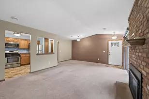 9609 Lonsdale Cir, Minnetonka, MN 55305 - Photo 7