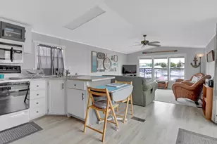 201 S Franklin St, Lake City, MN 55041 - Photo 9
