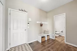 4647 Copper Rdg Dr, Woodbury, MN 55129 - Photo 17