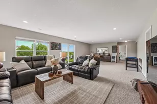 4647 Copper Rdg Dr, Woodbury, MN 55129 - Photo 41