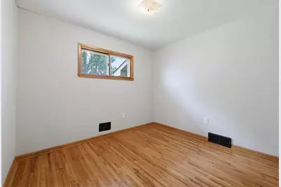 821 Ash Avenue, Bird Island, MN 55310 - Photo 15