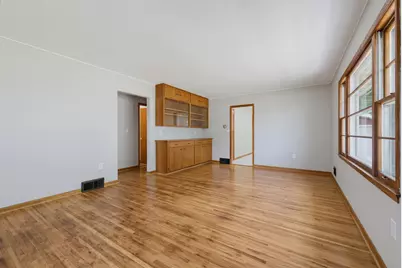 821 Ash Avenue, Bird Island, MN 55310 - Photo 11