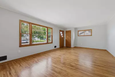 821 Ash Avenue, Bird Island, MN 55310 - Photo 5
