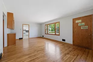 821 Ash Ave, Bird Island, MN 55310 - Photo 3
