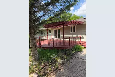 106 Circle Drive, Thief River Falls, MN 56701 - Photo 3