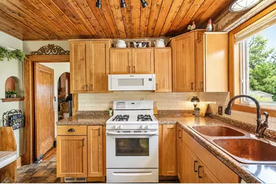 308 7th Street SW, Austin, MN 55912 - Photo 15