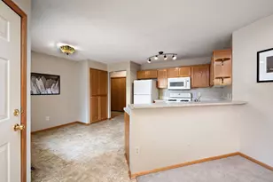 8521 Telford Ln, Brooklyn Park, MN 55443 - Photo 9