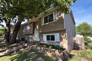 546 Hazel St N, Saint Paul, MN 55119 - Photo 23