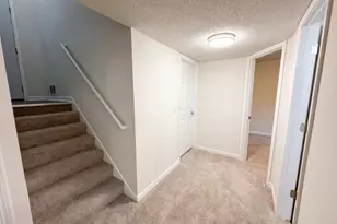 546 Hazel St N, Saint Paul, MN 55119 - Photo 17