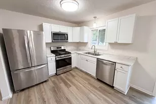546 Hazel St N, Saint Paul, MN 55119 - Photo 19
