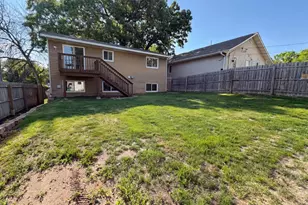 546 Hazel St N, Saint Paul, MN 55119 - Photo 5