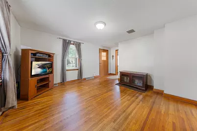 330 Lake Street W, Waterville, MN 56096 - Photo 5