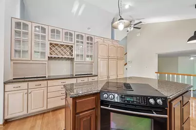 597 Viking Drive E, Little Canada, MN 55117 - Photo 17