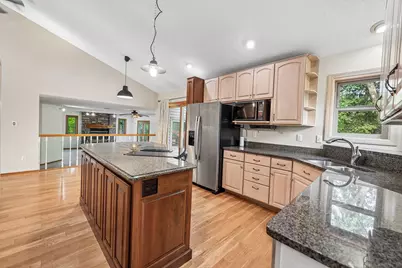 597 Viking Drive E, Little Canada, MN 55117 - Photo 15
