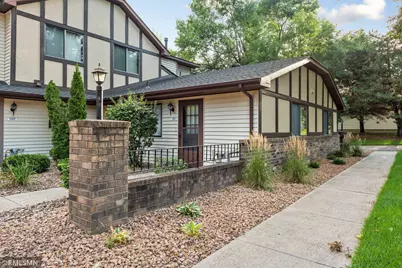 1101 W Royal Oaks Drive, Shoreview, MN 55126 - Photo 1