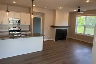 5385 Robinwood Ct, Chaska, MN 55318 - Photo 5